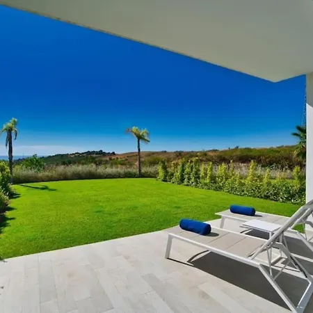 Al-1103 - - Alcazaba Lagoon