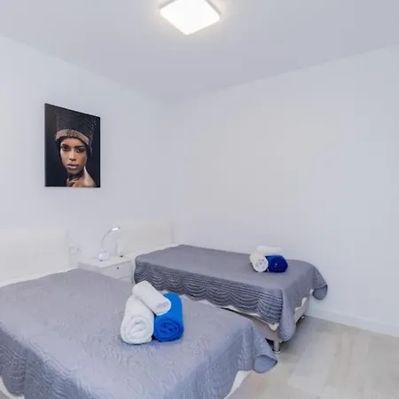 Al-1103 - - Alcazaba Lagoon 埃斯特波纳