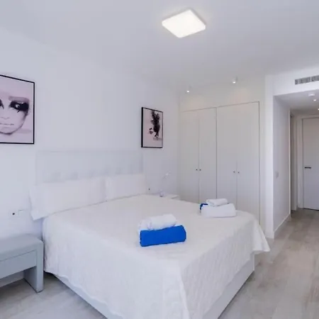 Al-1103 - - Alcazaba Lagoon Apartment Estepona