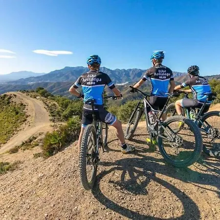 Al-1103 - - Alcazaba Lagoon