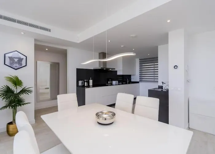 아파트 Al-1103 - - Alcazaba Lagoon *