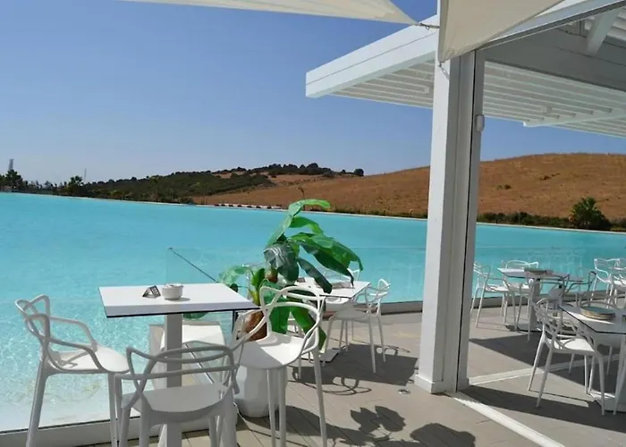 Al-1103 - - Alcazaba Lagoon 에스테포나